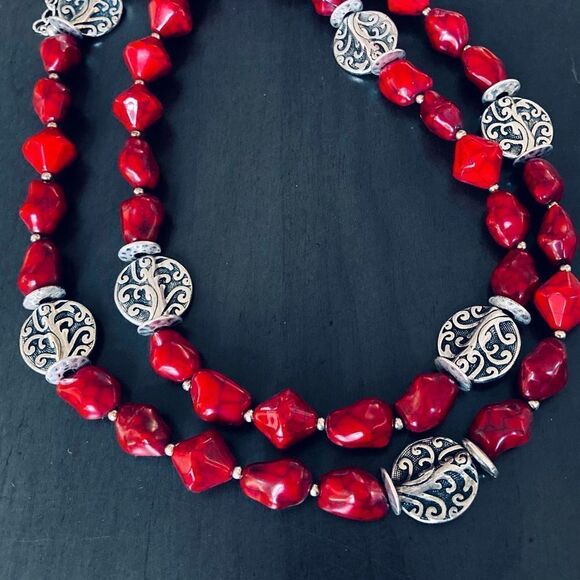 Premier Designs Red Coral Stone Silver Swirl Beaded Necklace - Picture 1 of 5